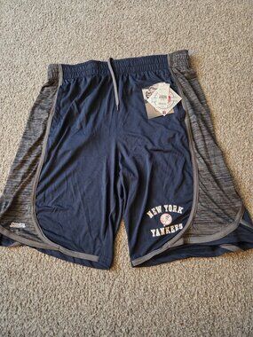Nwt Yankees mens basketball shorts